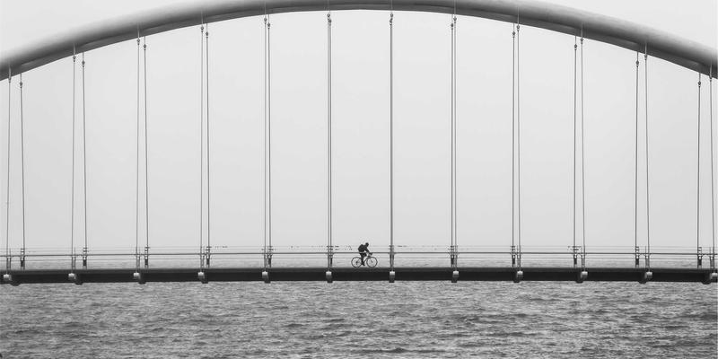 高血压患者警惕清晨“生死时刻”：科学运动、中医养生与饮食调理全攻略